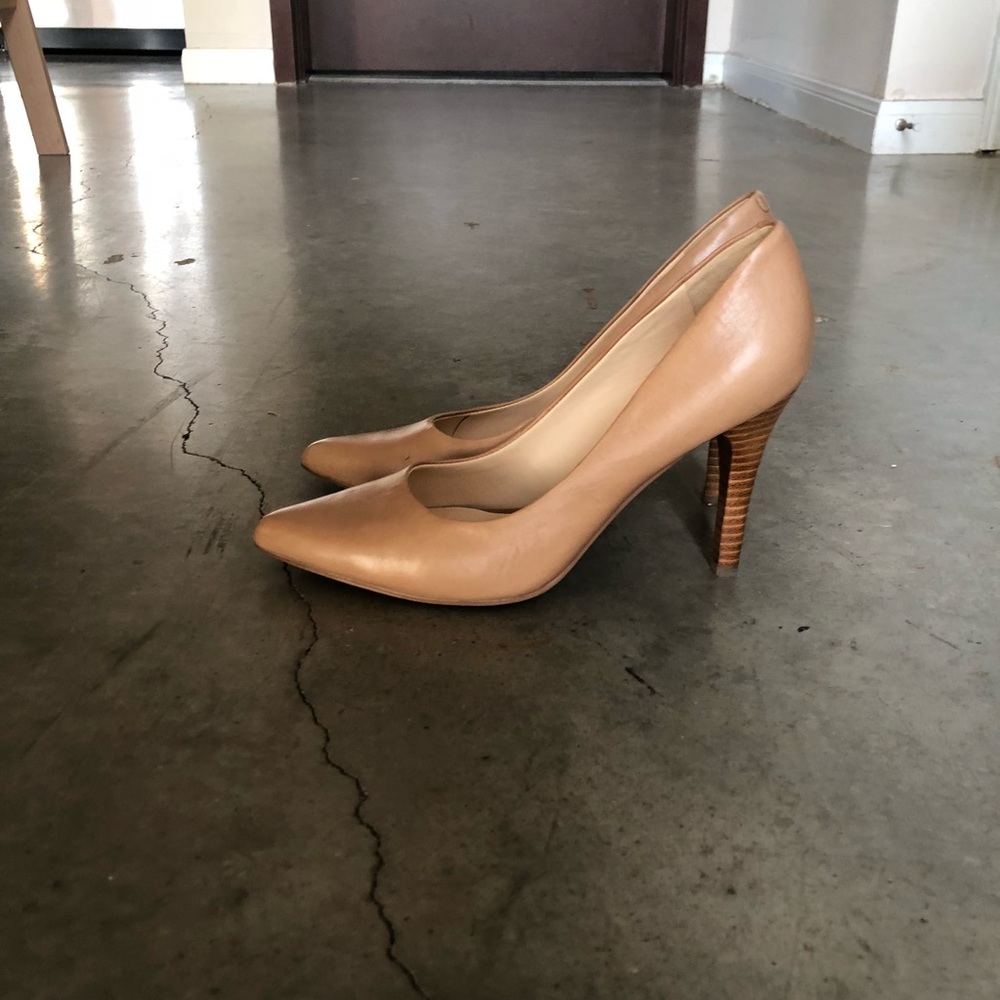 Nine West Pointed Toe Pump